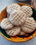 galleta de polvillo dulce con lechera de avellana, sin gluten